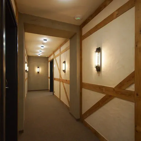 Otel Male Versailles 4*