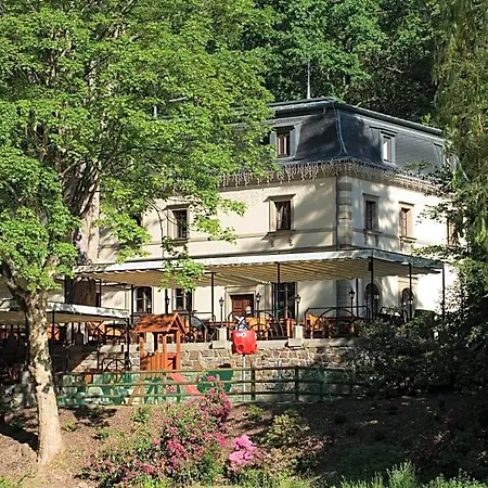 Male Versailles Hotel 4*
