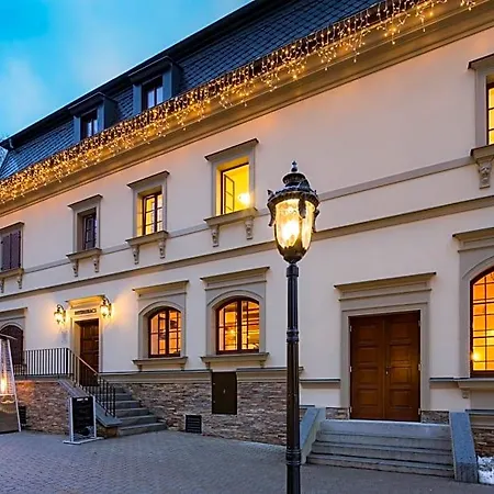 Hotel Male Versailles 4*