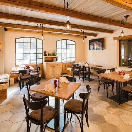 Male Versailles 4* Karlovy Vary