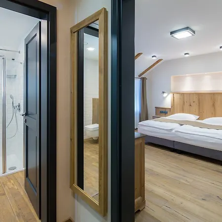 Hotel Male Versailles