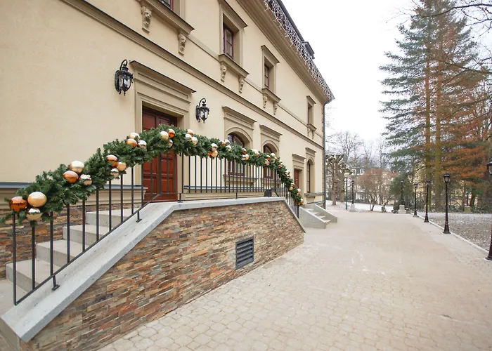 Hotell Male Versailles 4*