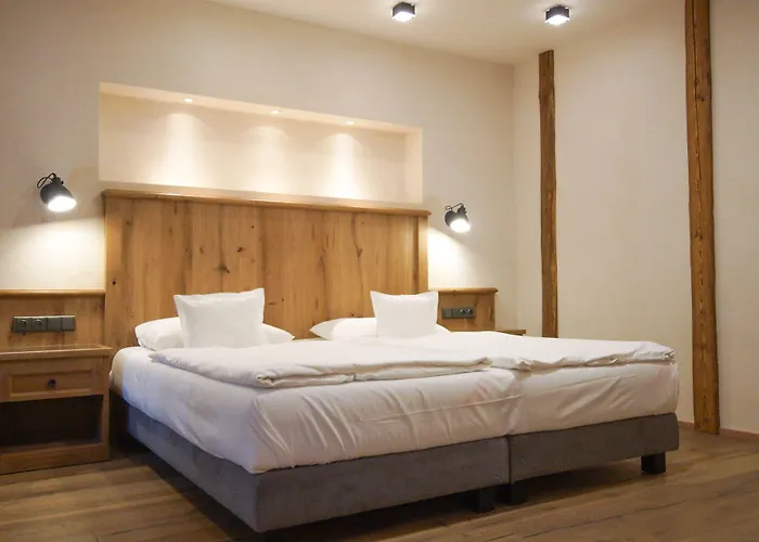 Hotell Male Versailles